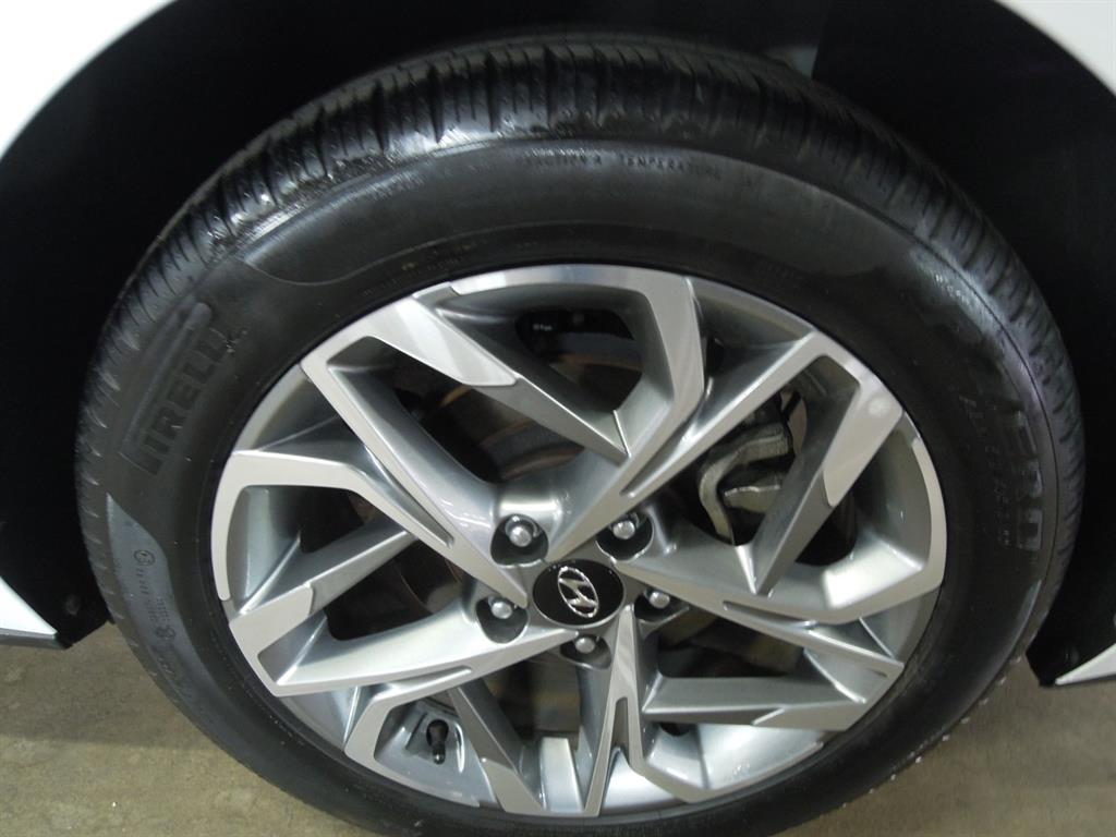 HYUNDAI Sonata - Vista 11