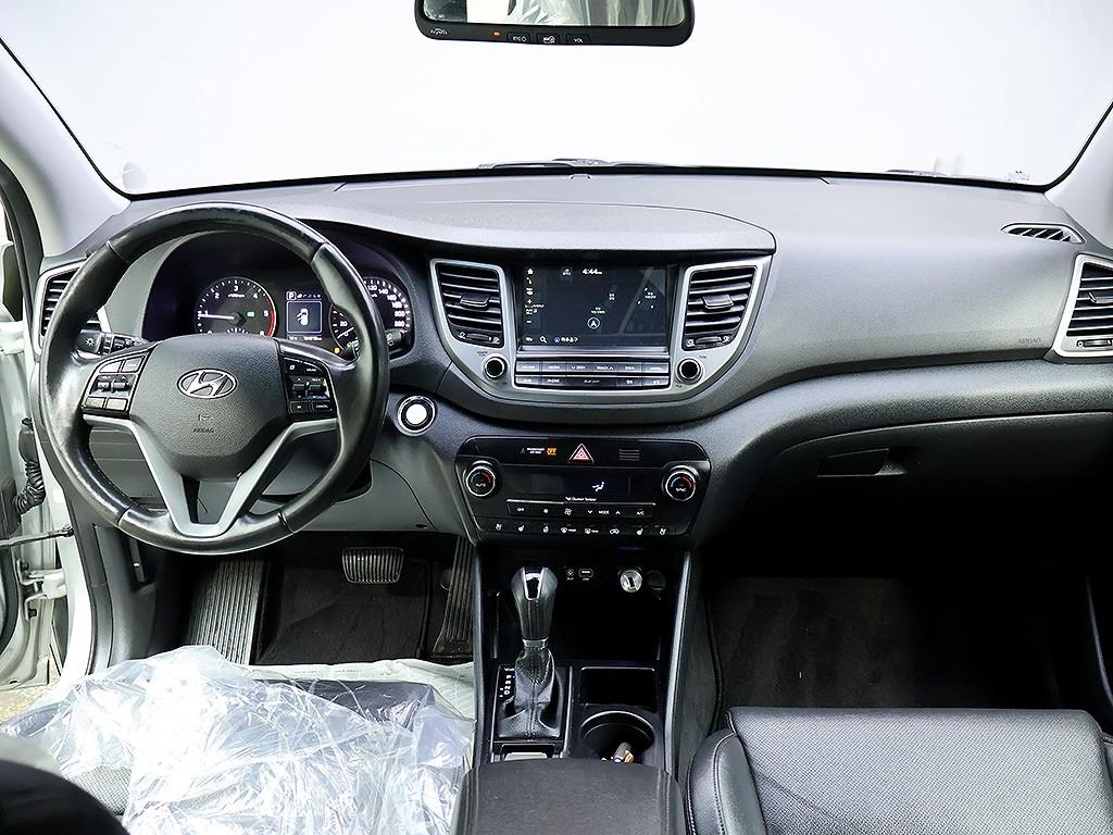 HYUNDAI Tucson - Vista 9