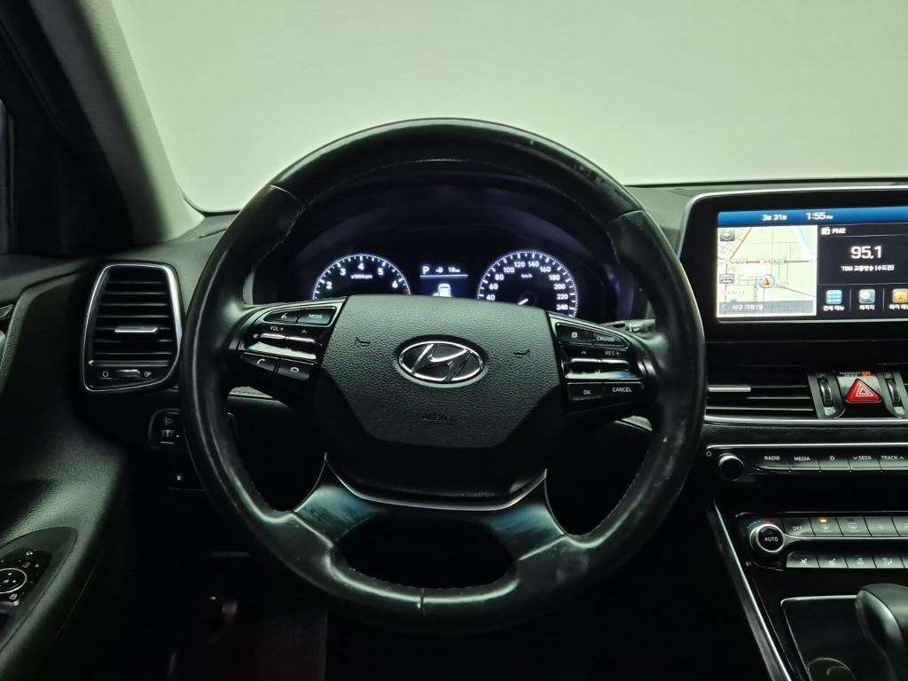 HYUNDAI Grandeur - Vista 9