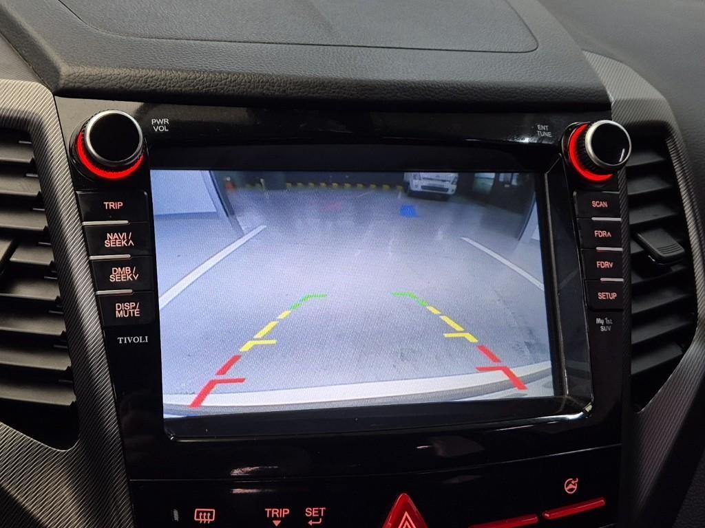 Ssangyong Tivoli 2017 Blanco - Importación desde Corea - HF Imports Iquique - Foto 14