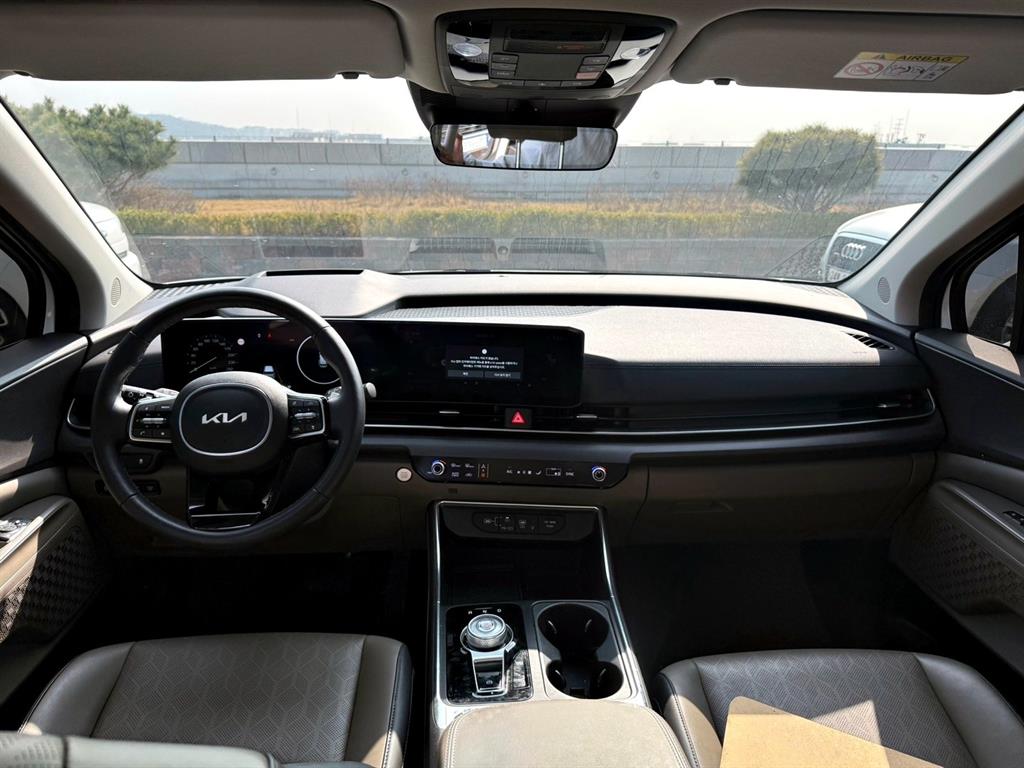 KIA Carnival - Vista 6