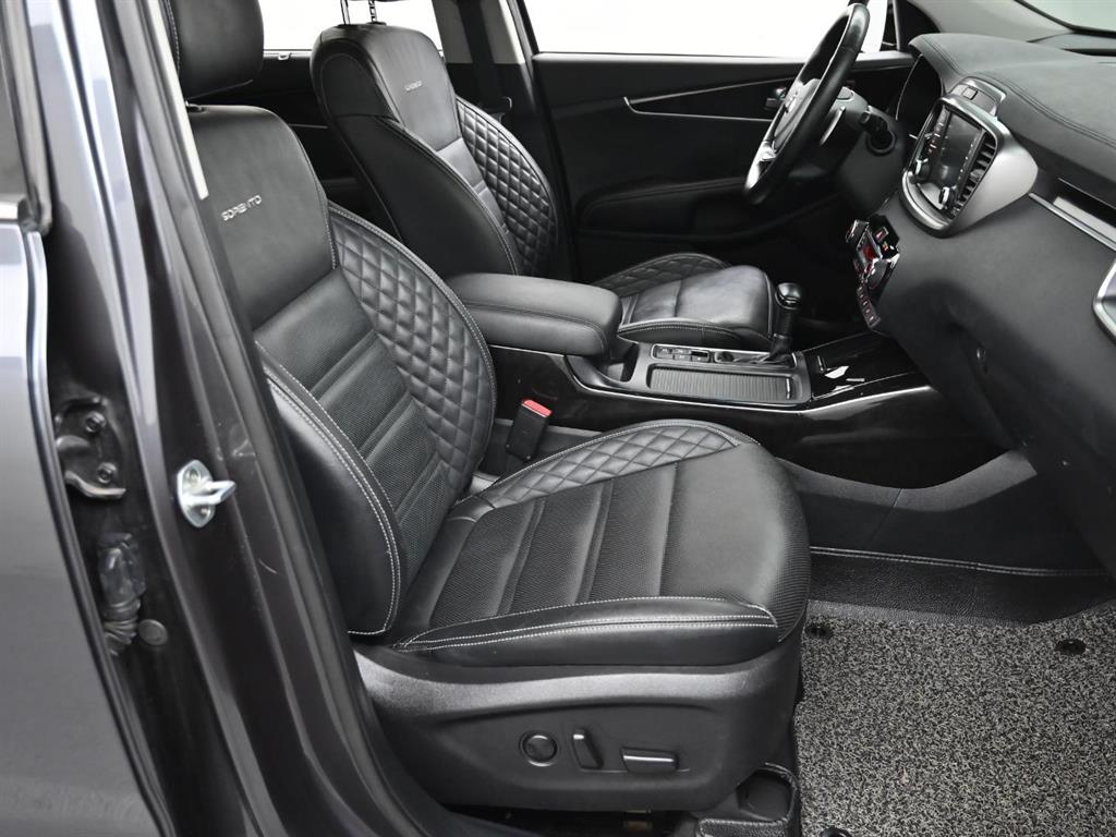 KIA Sorento - Vista 10