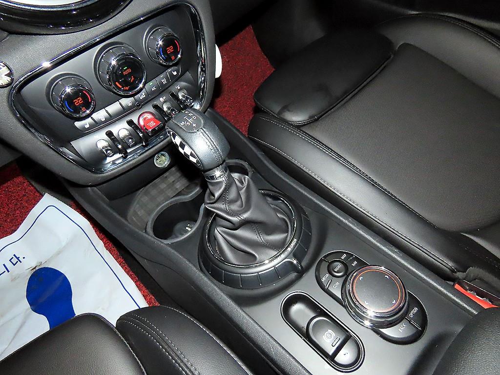 Mini Clubman - Vista 12