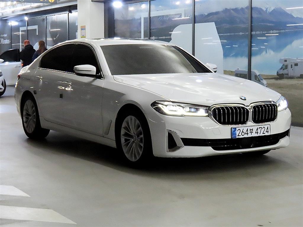 BMW 5 Series 2022 Blanco - Importación desde Corea - HF Imports Iquique - Foto 1