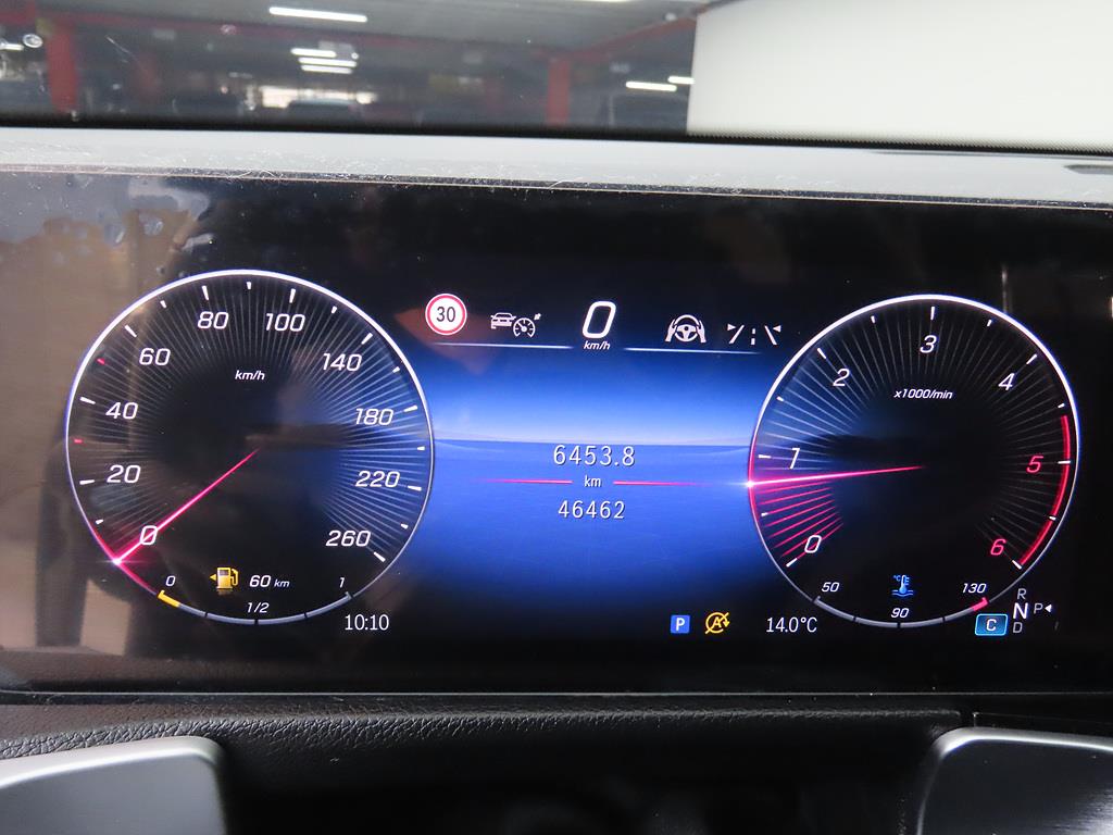 Mercedes Benz GLB Class - Vista 9