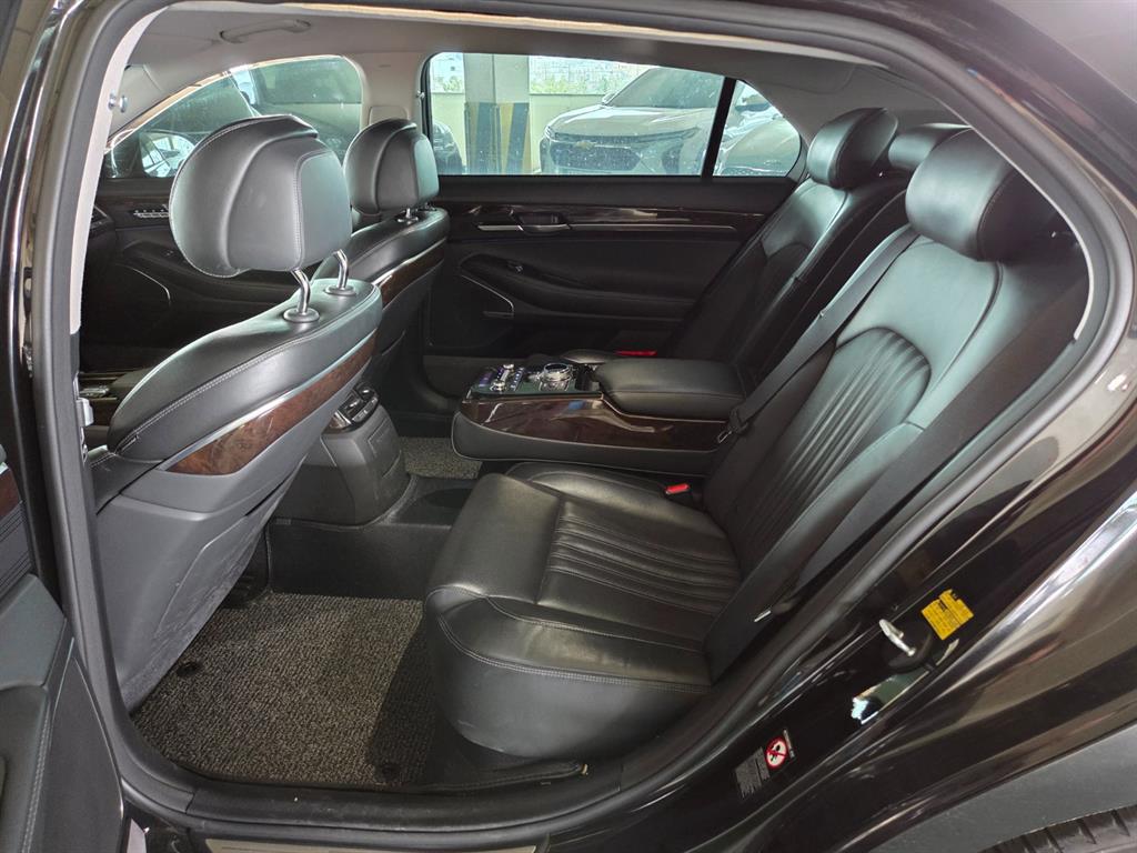 Genesis EQ900 - Vista 7