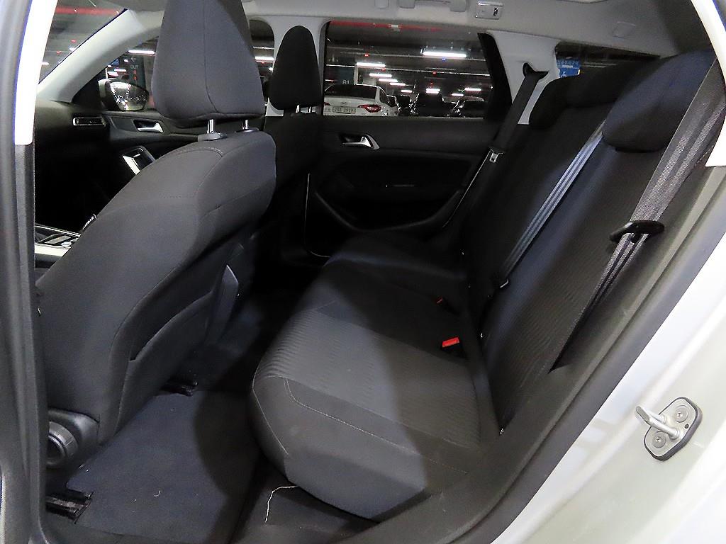 Peugeot 308 - Vista 7