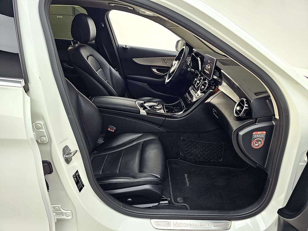 Mercedes Benz C Class - Vista 11