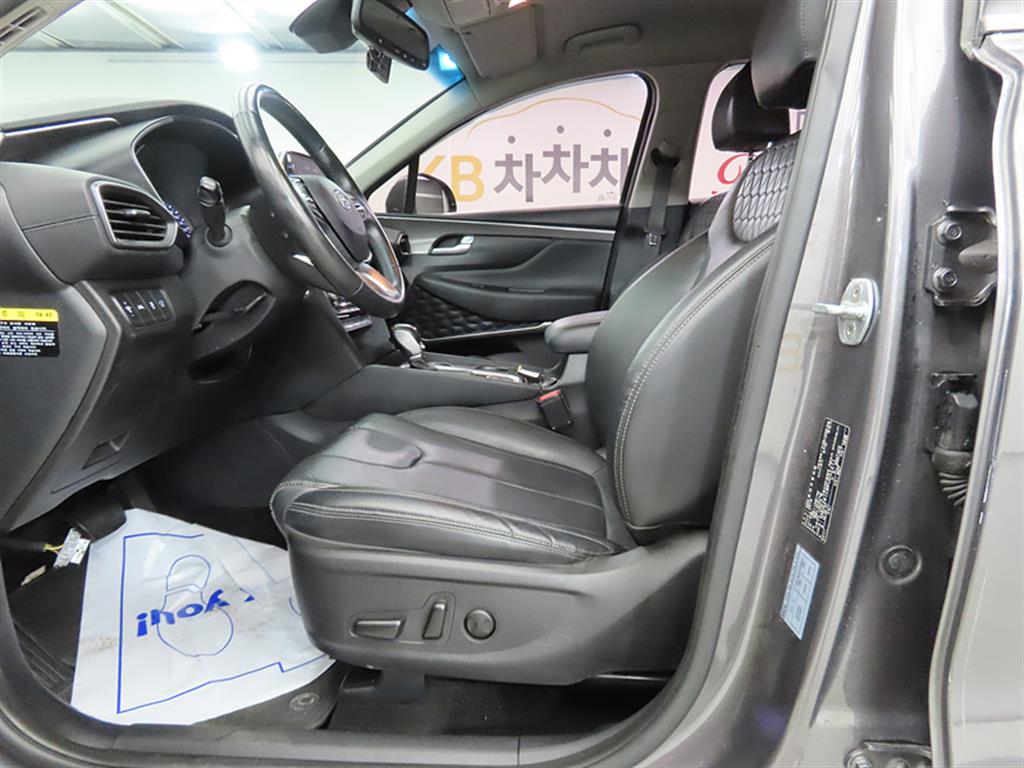 HYUNDAI Santa Fe - Vista 5