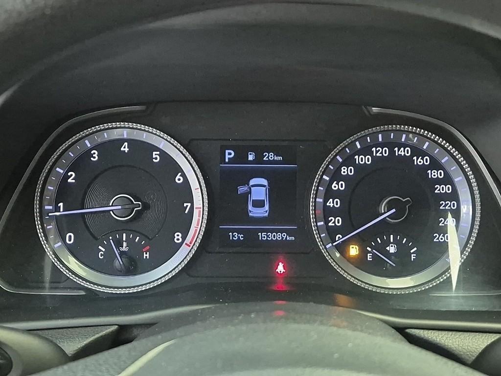 HYUNDAI Sonata - Vista 6