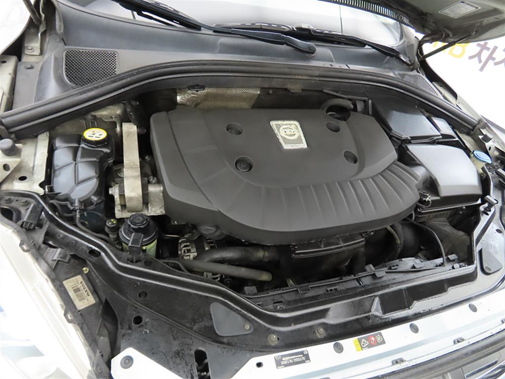 Volvo XC60 2015 Gris - Importación desde Corea - HF Imports Iquique - Foto 19