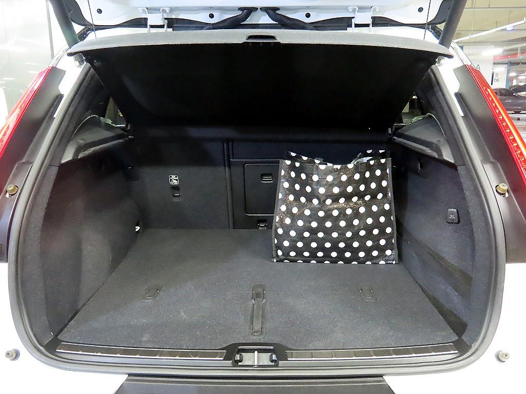 Volvo XC40 2019 Blanco - Importación desde Corea - HF Imports Iquique - Foto 17