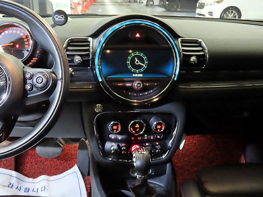 Mini Clubman - Vista 11