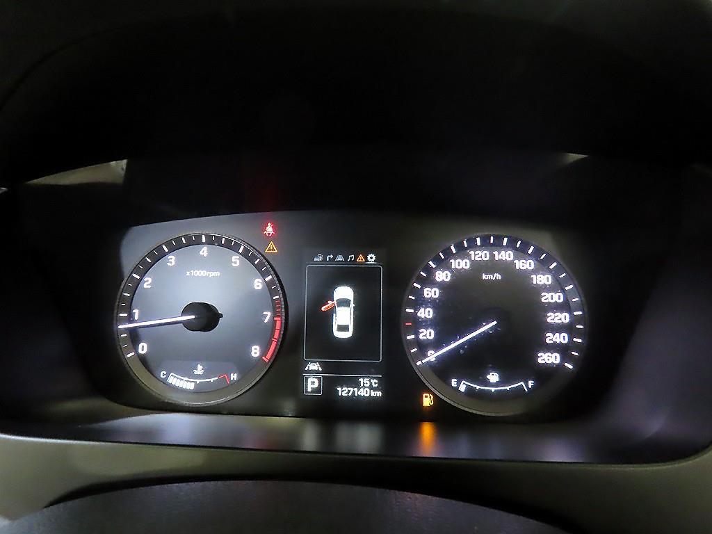 HYUNDAI Sonata - Vista 9