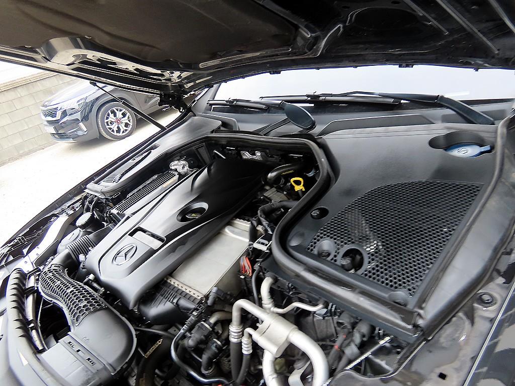 Mercedes Benz E class 2017 Negro - Importación desde Corea - HF Imports Iquique - Foto 19