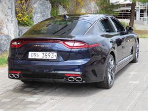 KIA Stinger - Vista 6