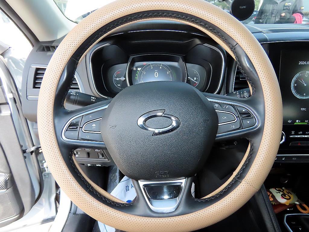 SAMSUNG QM6 - Vista 8