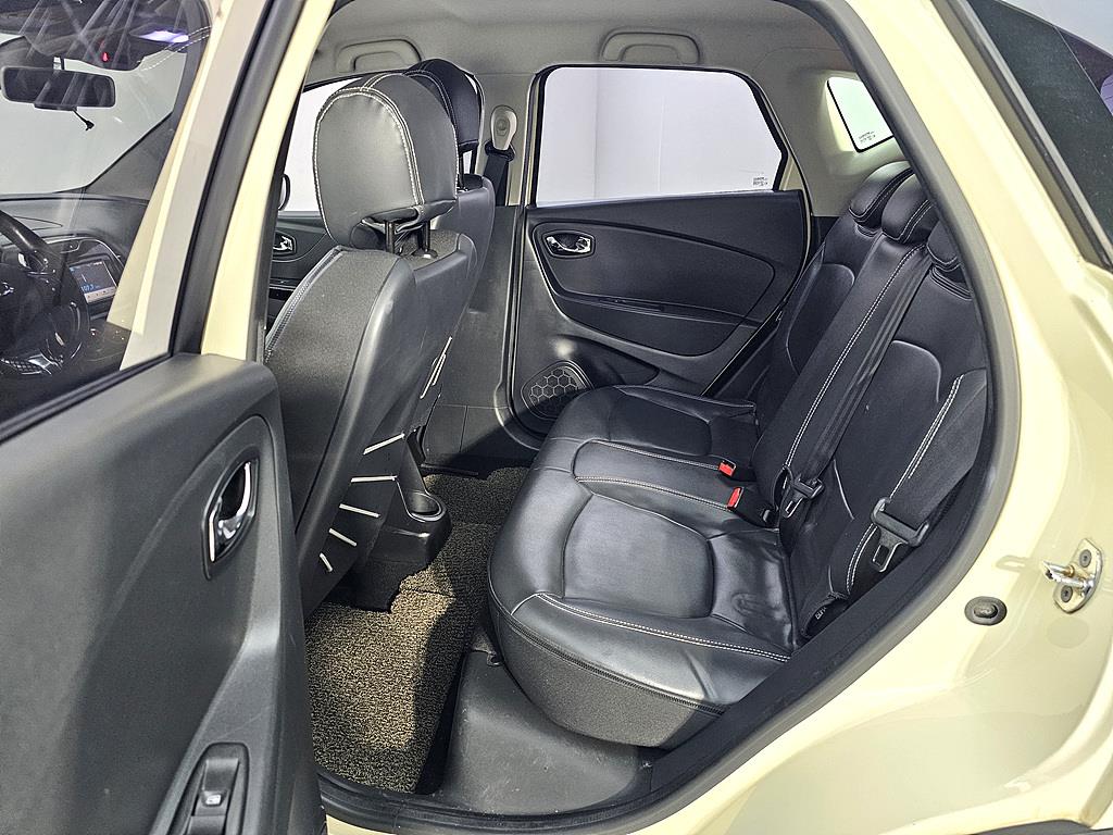 SAMSUNG QM3 - Vista 9