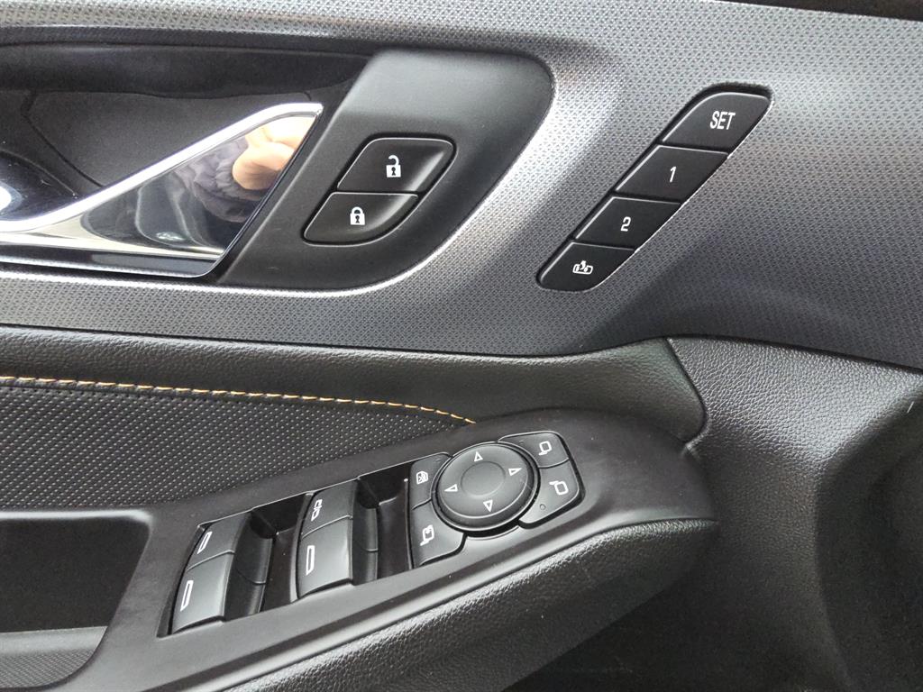 Chevrolet Travers - Vista 11