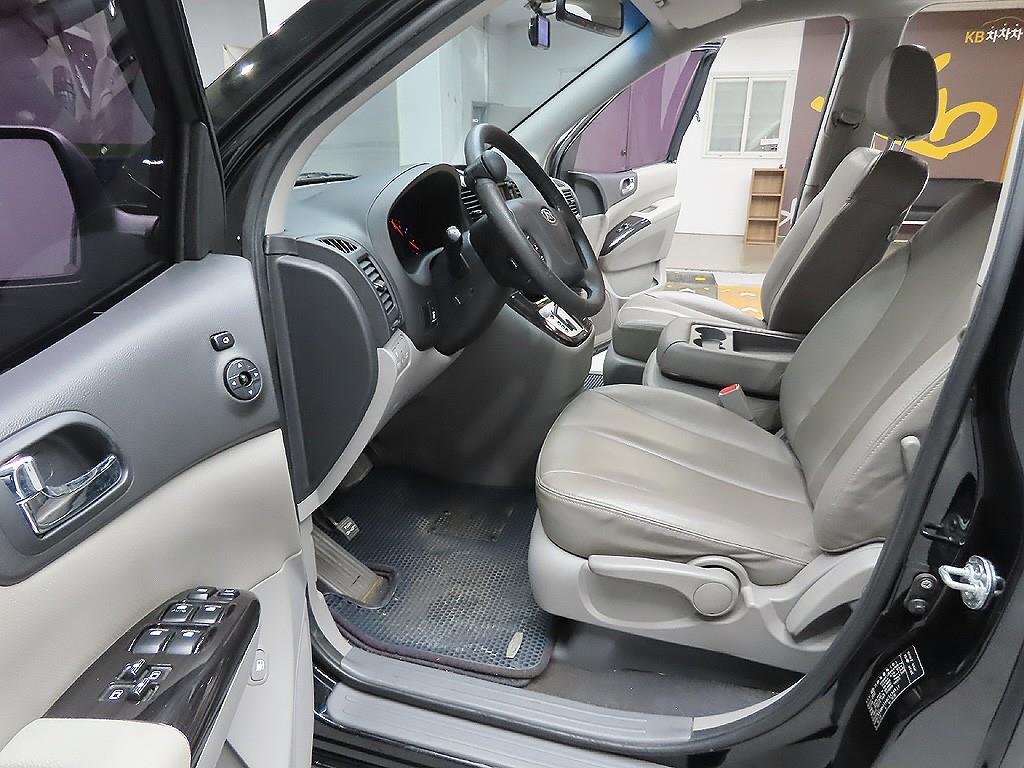 KIA Carnival 2012 Negro - Importación desde Corea - HF Imports Iquique - Foto 9