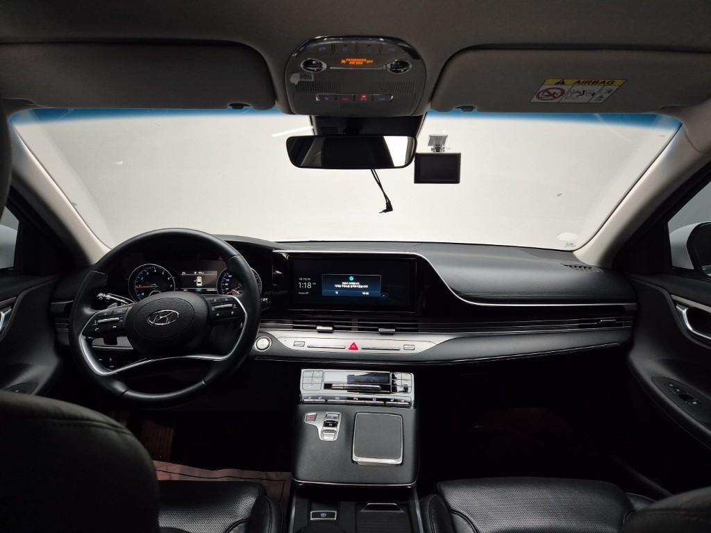 HYUNDAI Grandeur - Vista 7