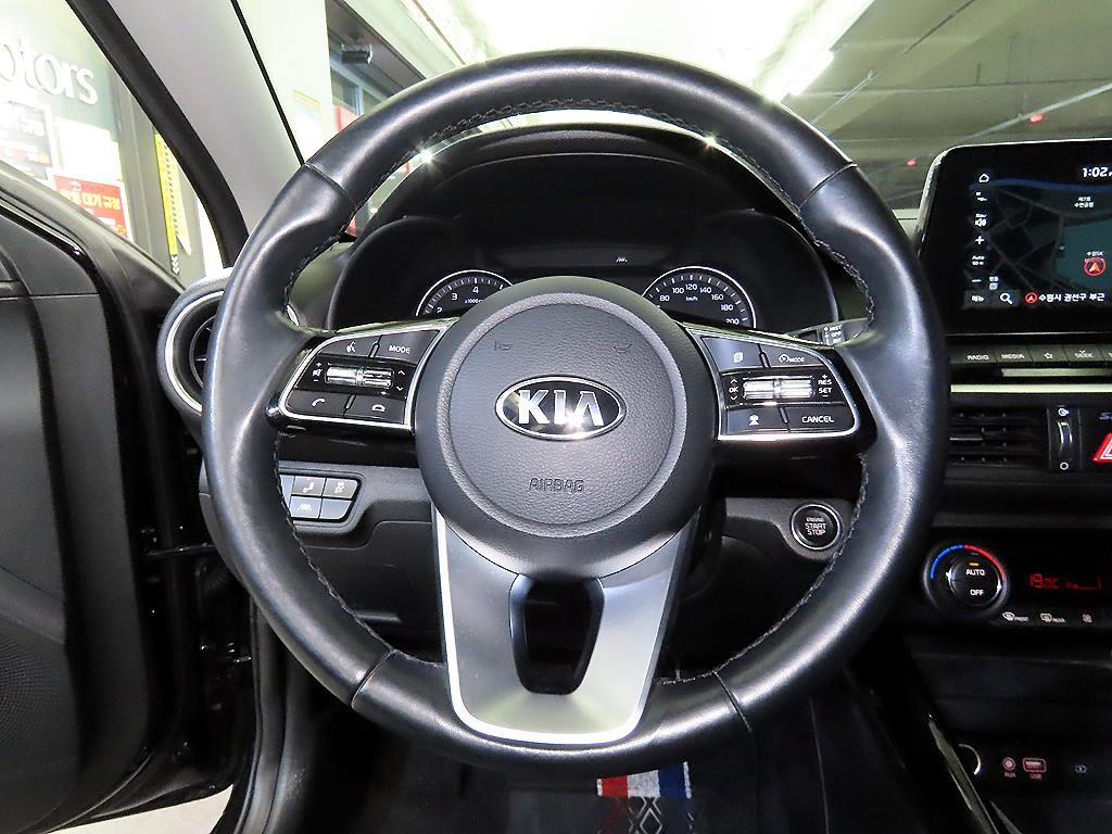 KIA K3 - Vista 8