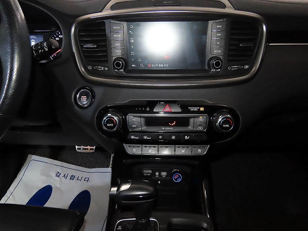 KIA Sorento - Vista 11