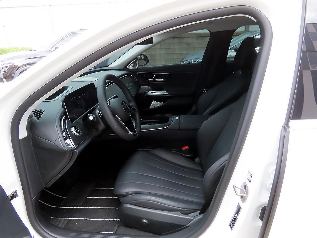 Mercedes Benz E class - Vista 5