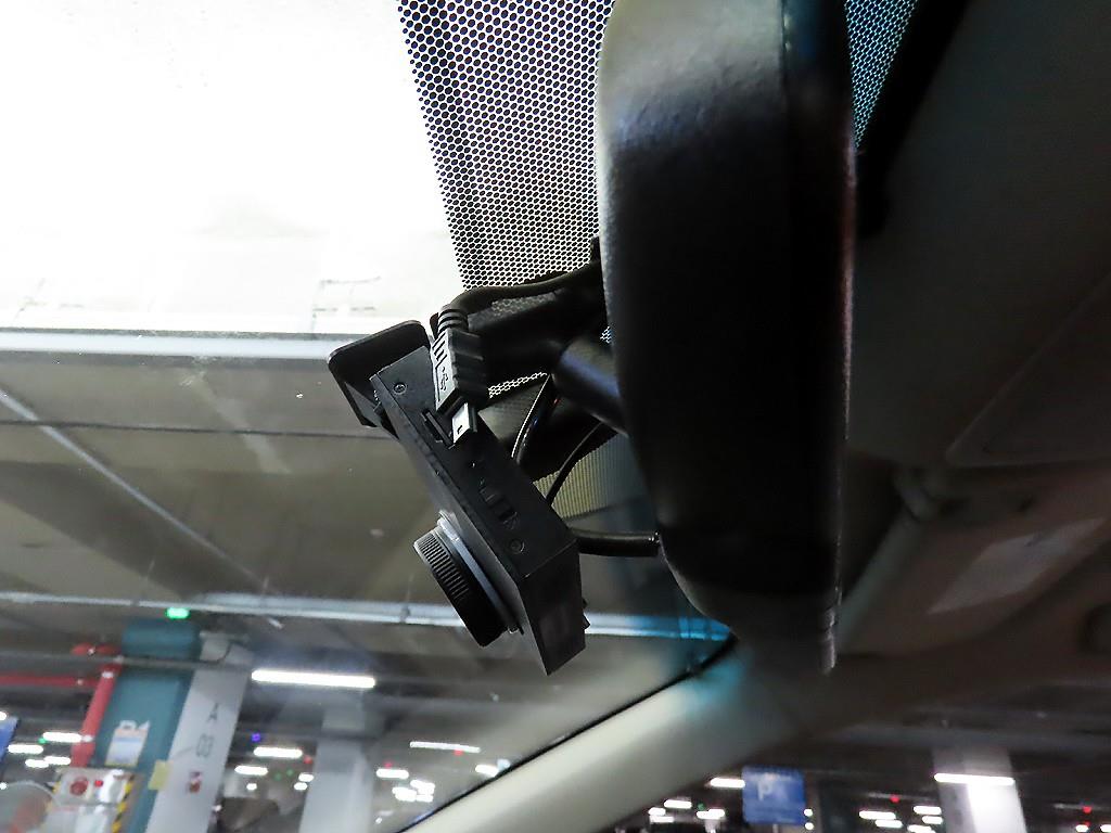 Toyota Siena 2017 Negro - Importación desde Corea - HF Imports Iquique - Foto 15