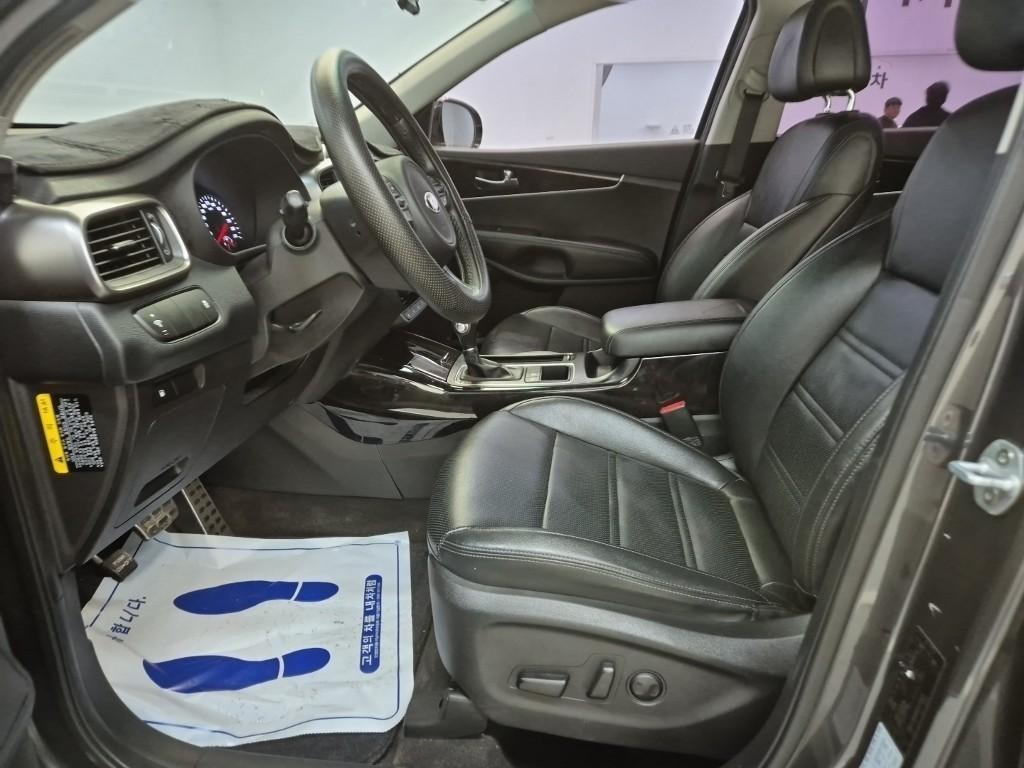 KIA Sorento - Vista 10