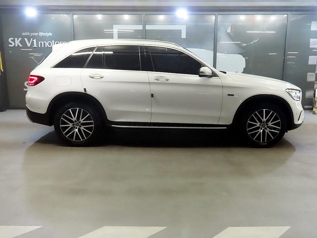Mercedes Benz GLC Class - Vista 3
