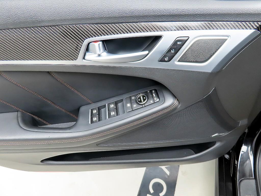 Genesis G80 - Vista 11