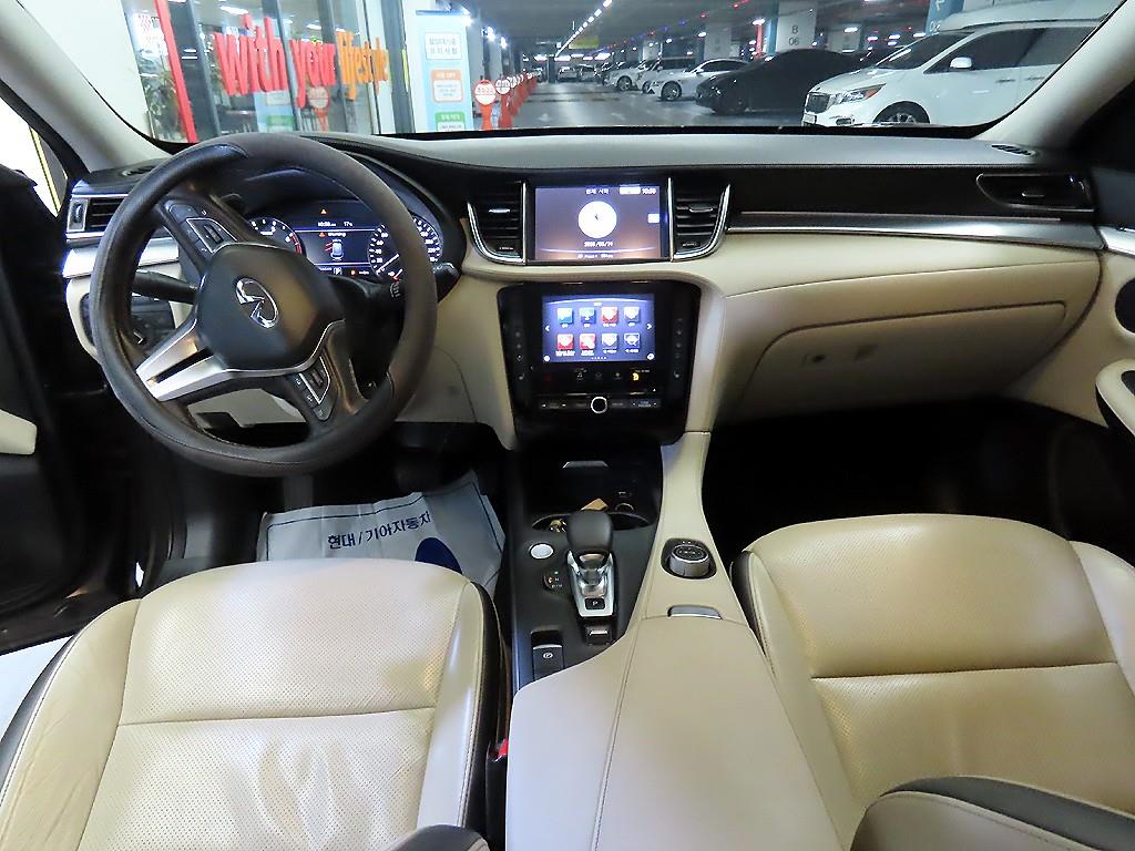 Infiniti QX - Vista 10