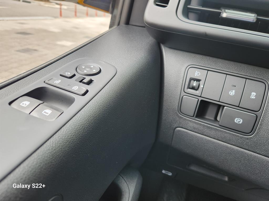 HYUNDAI Staria 2023 Amarillo - Importación desde Corea - HF Imports Iquique - Foto 18