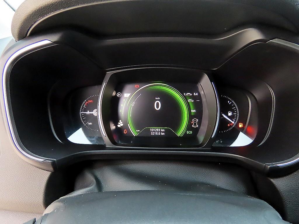 SAMSUNG QM6 - Vista 9