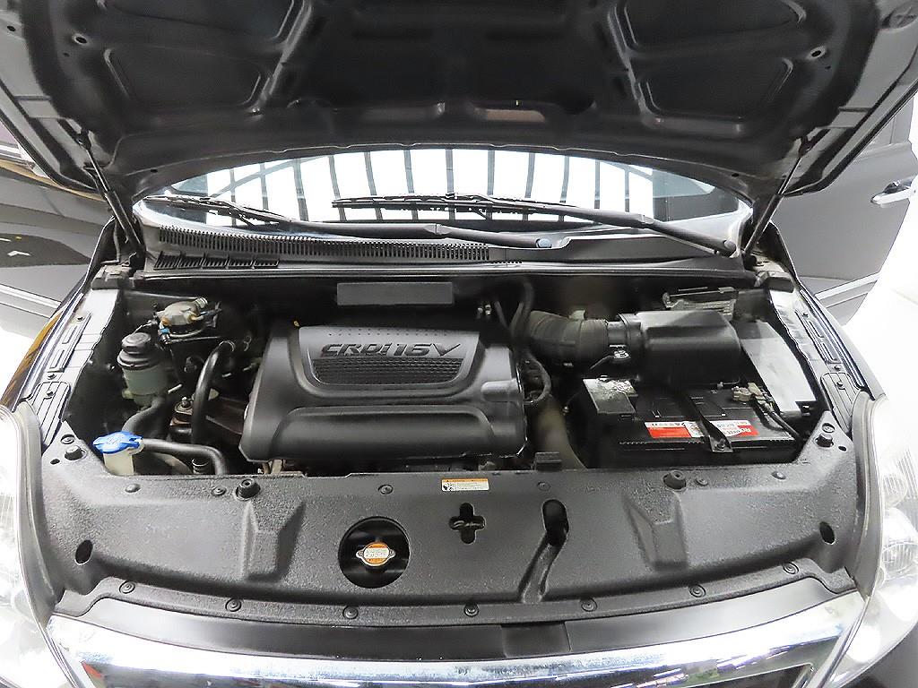 KIA Carnival - Vista 11