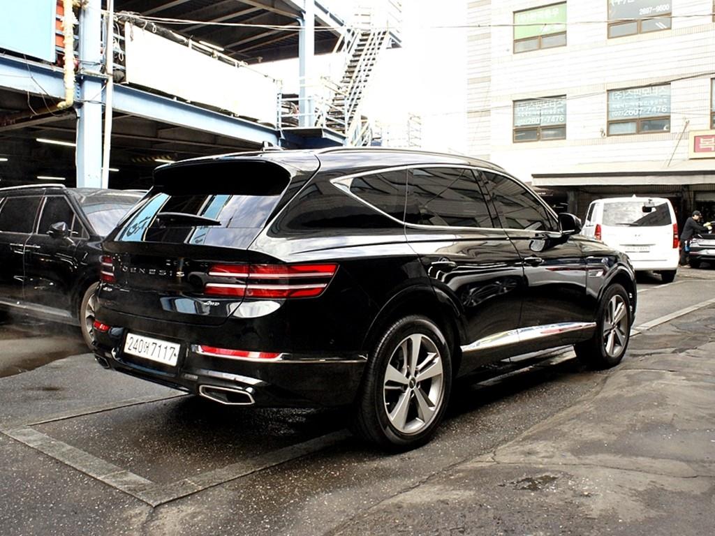 Genesis GV80 - Vista 7