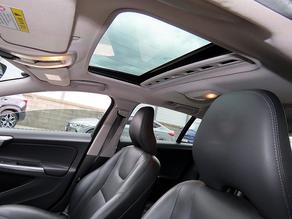 Volvo V60 2016 Azul - Importación desde Corea - HF Imports Iquique - Foto 16