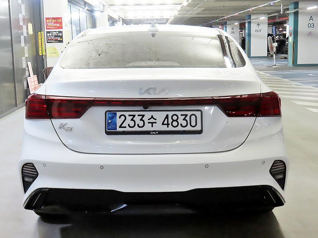 KIA K3 - Vista 5