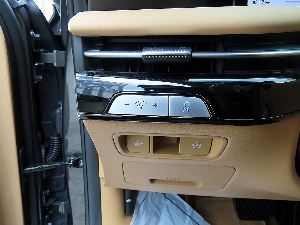 Genesis G80 - Vista 12