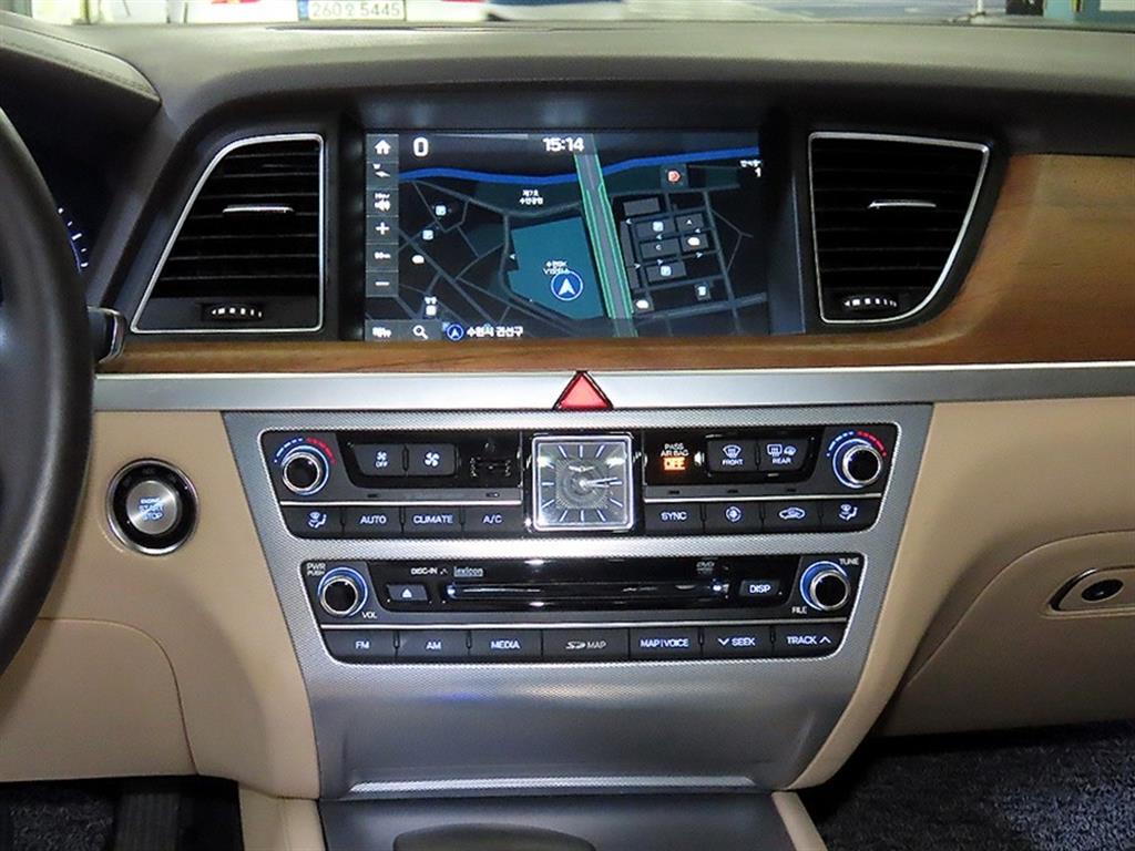 Genesis G80 - Vista 11