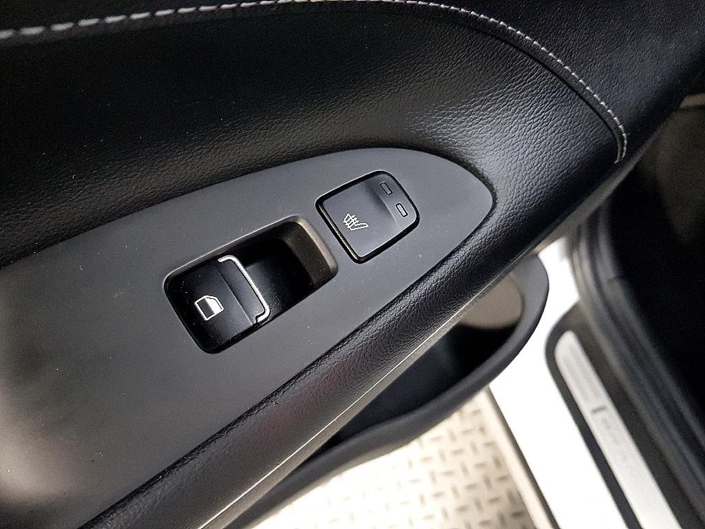 HYUNDAI Grandeur - Vista 11