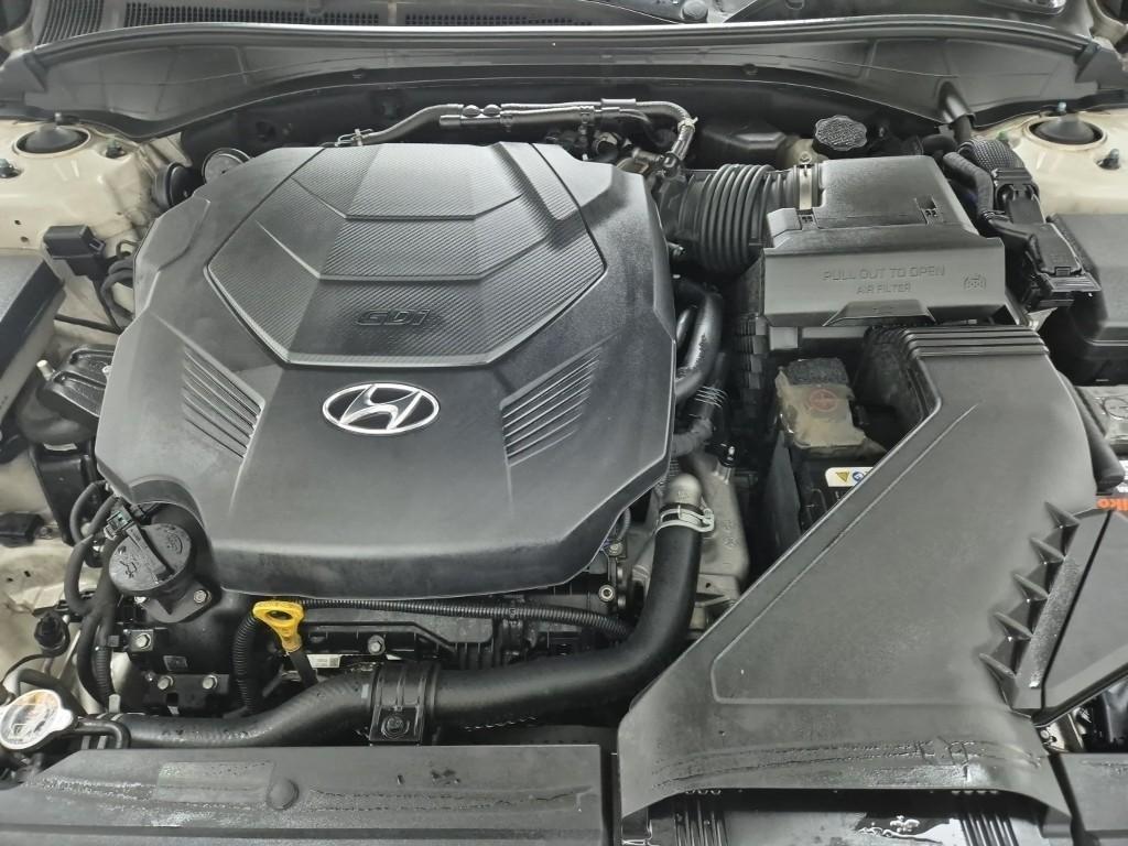 HYUNDAI Grandeur - Vista 5