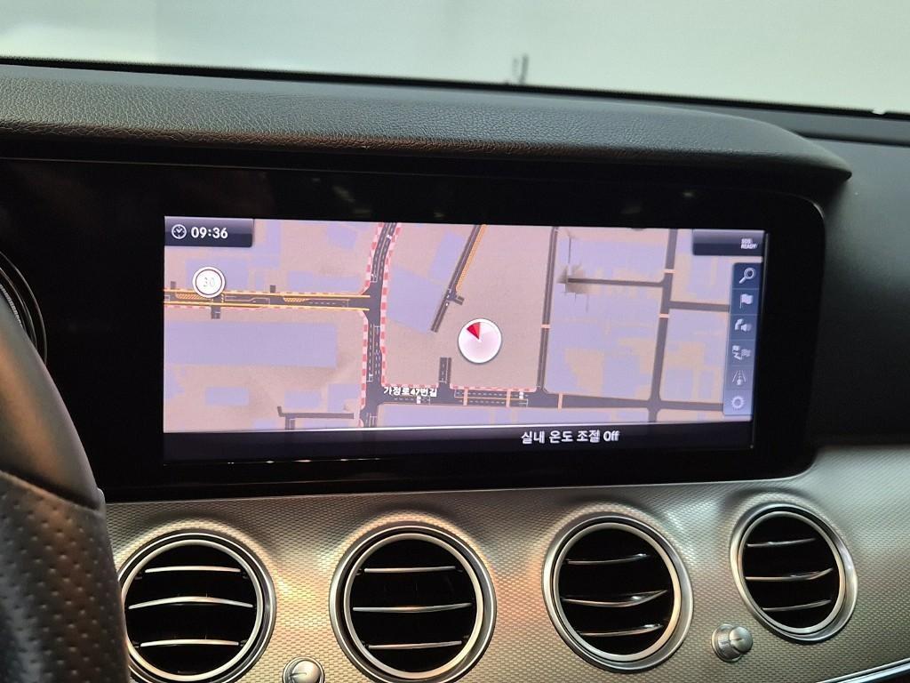 Mercedes Benz E class 2018 Blanco - Importación desde Corea - HF Imports Iquique - Foto 14