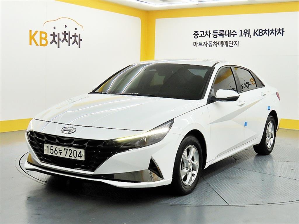 HYUNDAI Avante - Vista 2