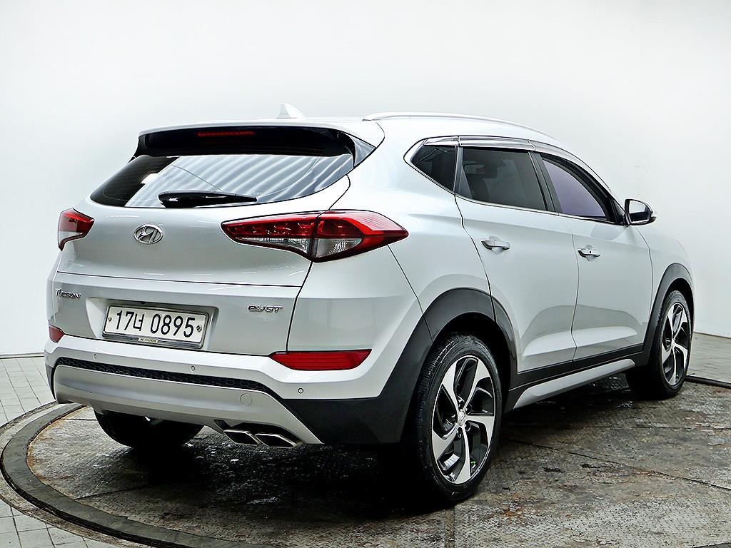 HYUNDAI Tucson - Vista 7