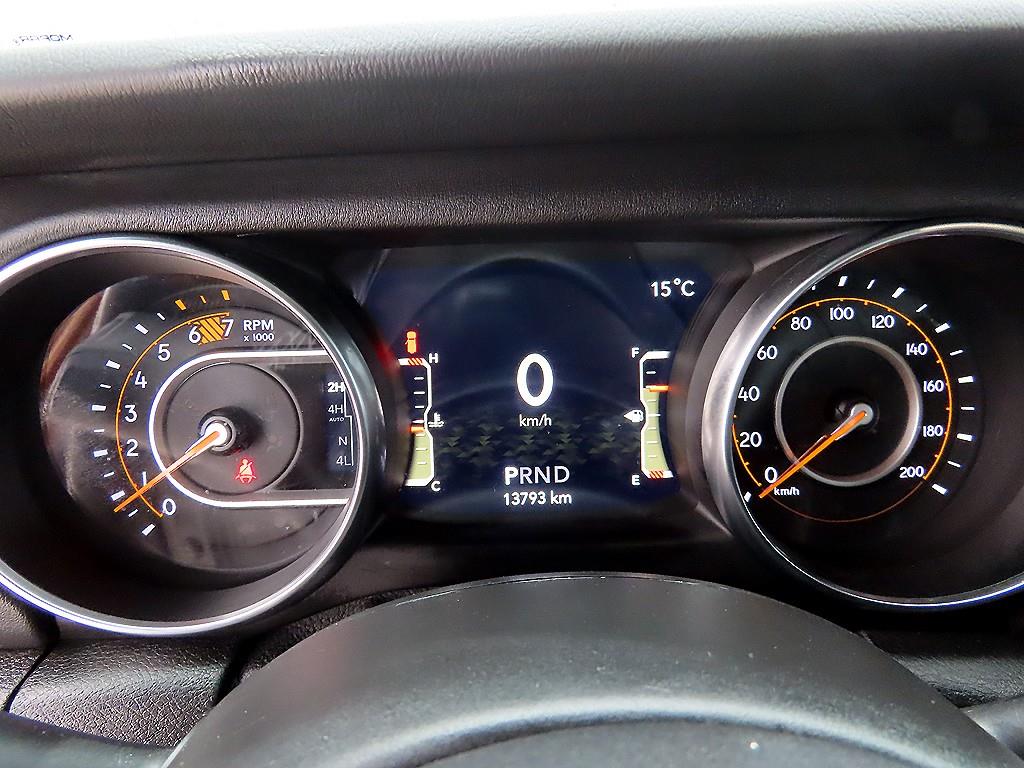 Jeep Wrangler - Vista 9