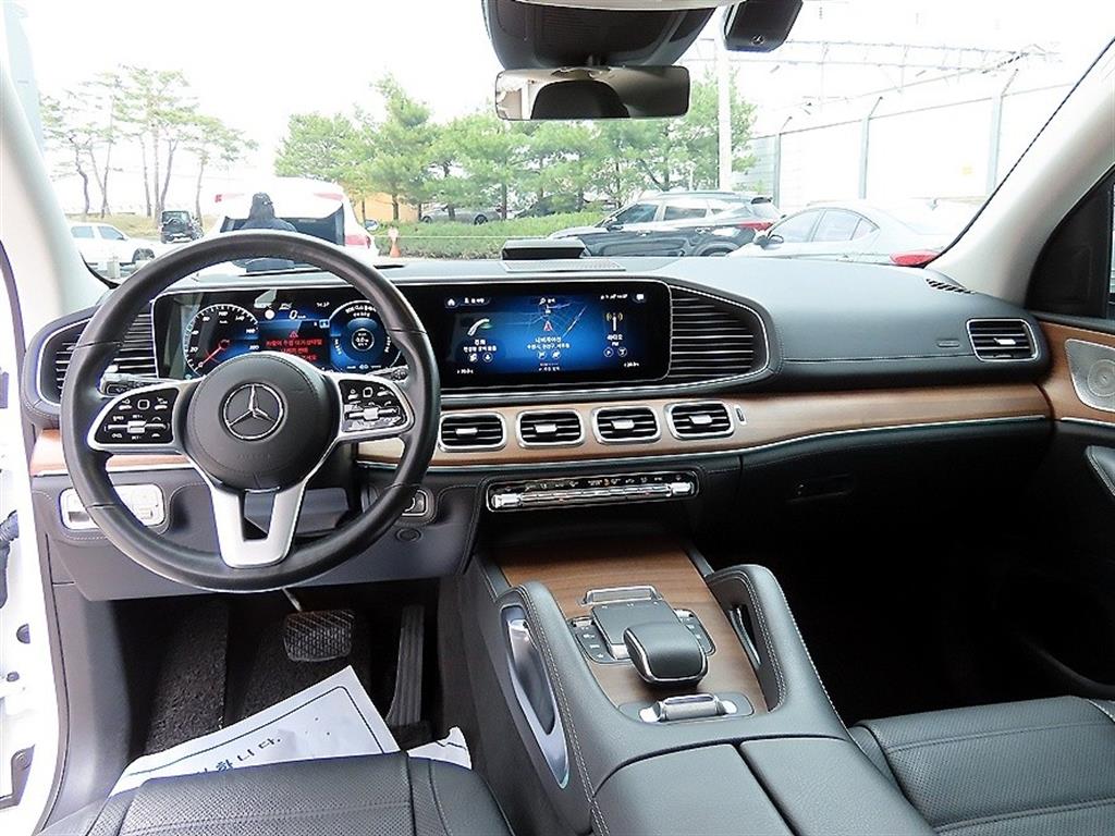 Mercedes Benz GLE Class - Vista 7