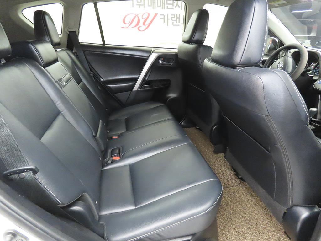 Toyota RAV4 - Vista 7