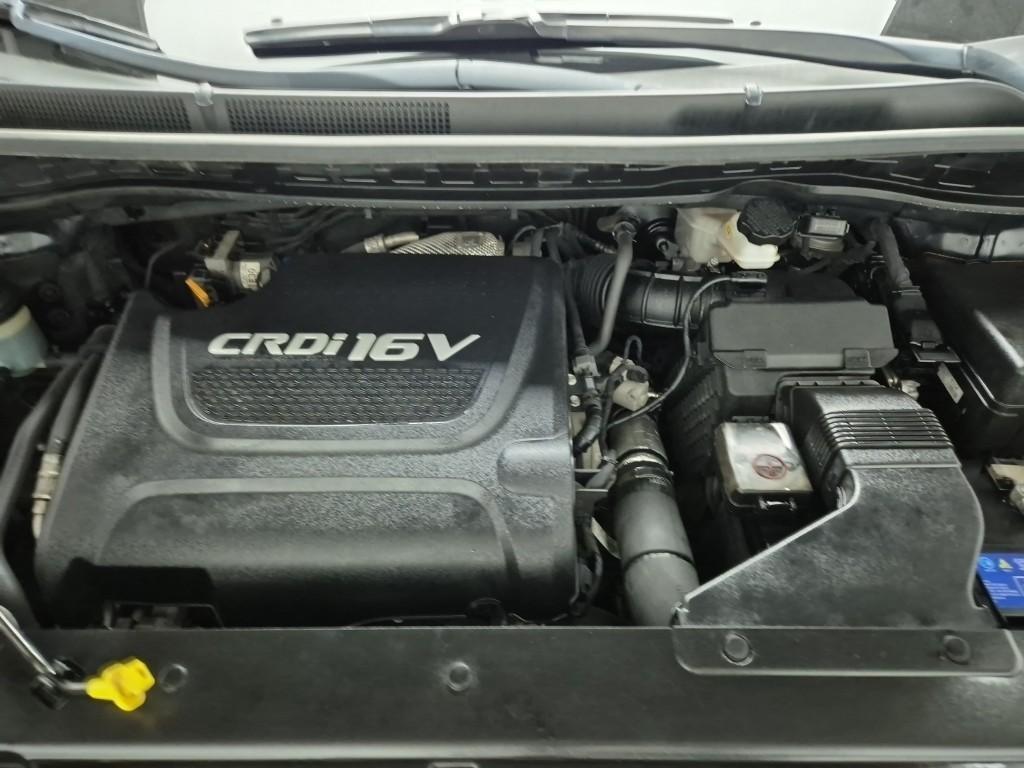 KIA Carnival - Vista 5